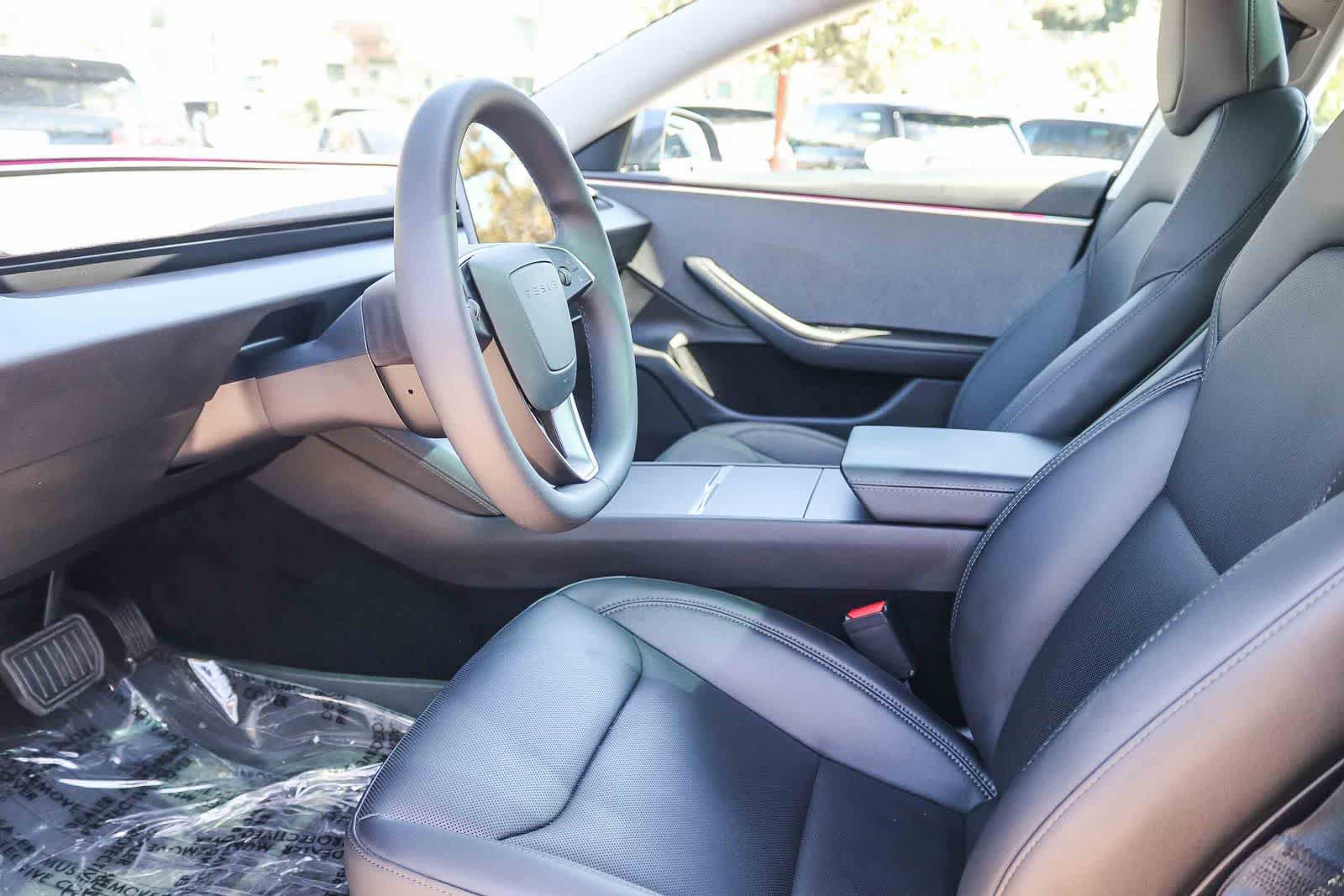 Used 2025 Tesla Model 3 Long Range RWD image 17