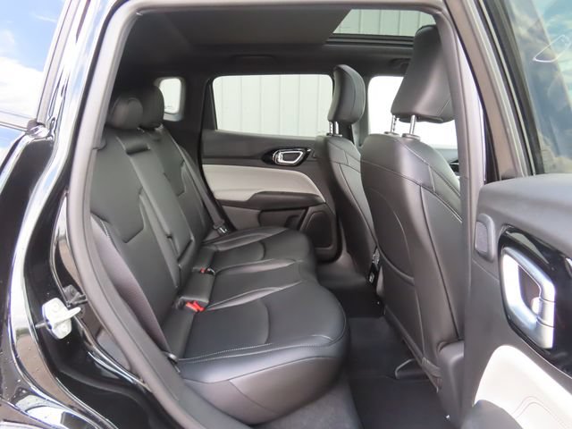Used 2026 Jeep Compass Limited w/ Sun, Sound & Navigation Group AWD/4WD image 29