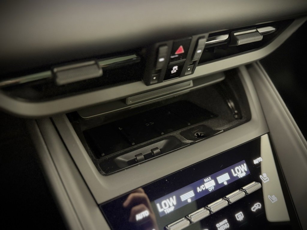 New 2025 Porsche Macan 4 Electric image 26