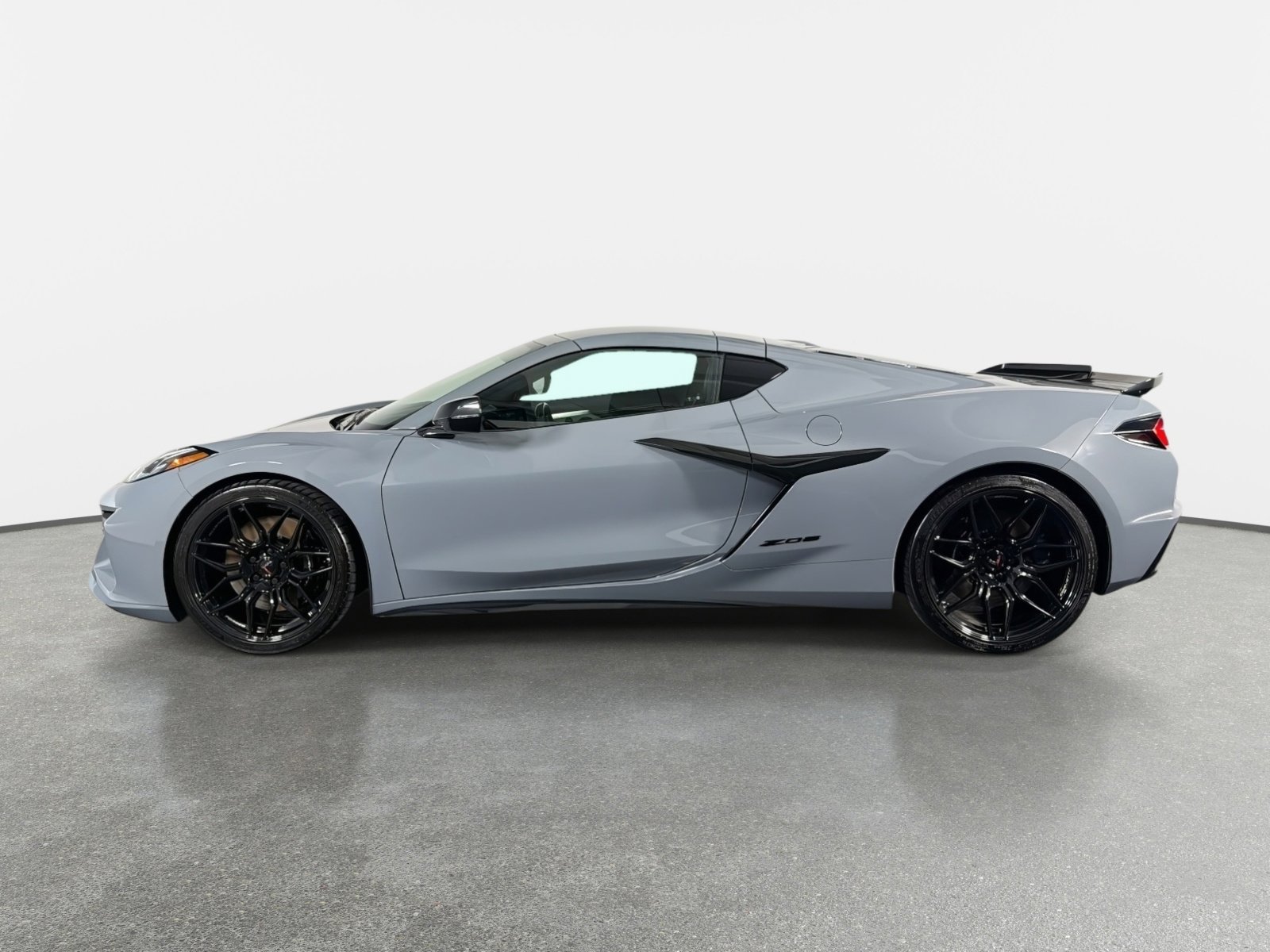 Used 2025 Chevrolet Corvette Z06 w/ Battery Protection Package image 6