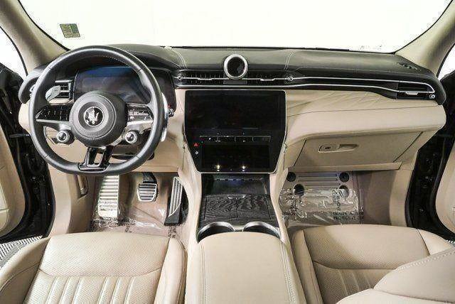 Used 2023 Maserati Grecale Modena AWD/4WD image 21