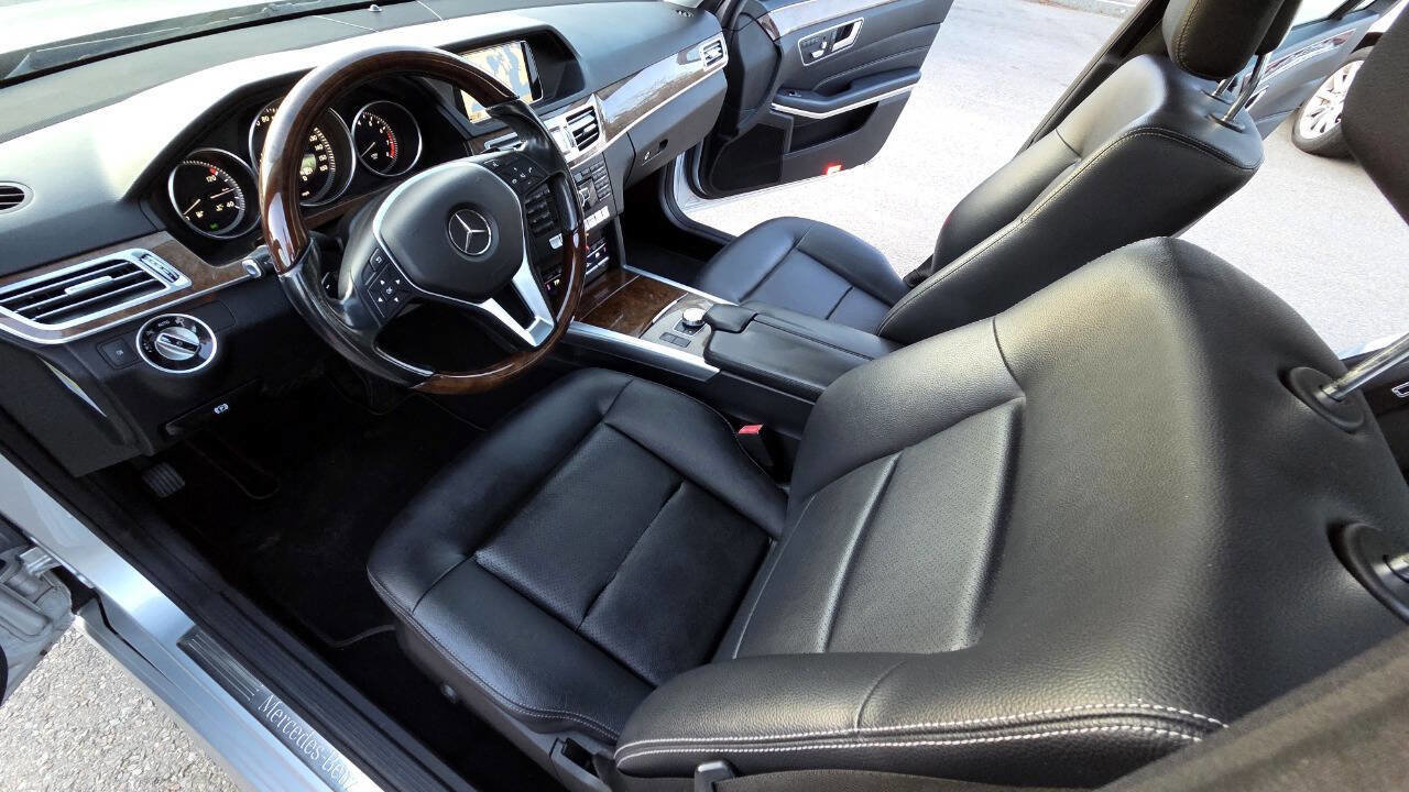Used 2014 Mercedes-Benz E 350 4MATIC Sedan image 27