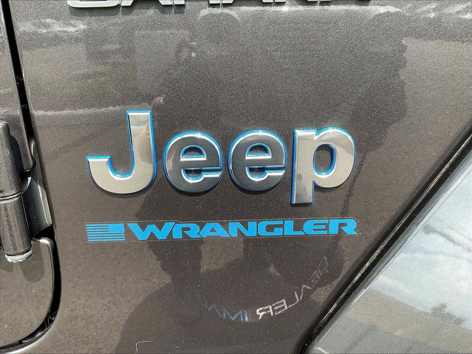 Used 2023 Jeep Wrangler Unlimited Sahara AWD/4WD image 24