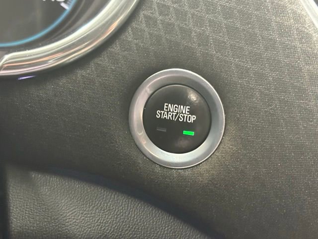 Used 2018 Chevrolet Malibu LT image 22