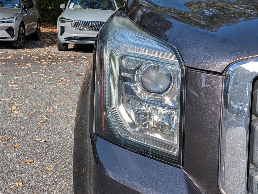 Used 2017 GMC Yukon XL SLT w/ Open Road Package image 10