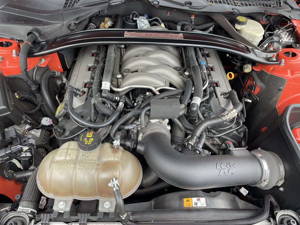 Used 2015 Ford Mustang GT Premium w/ Equipment Group 401A RWD image 7