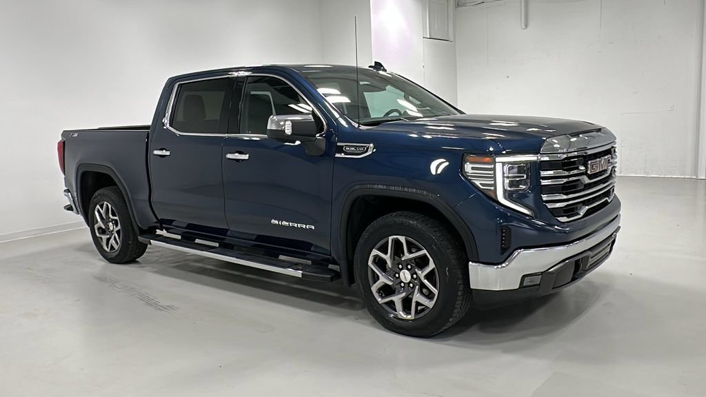 Used 2023 GMC Sierra 1500 SLT w/ SLT Premium Package image 7