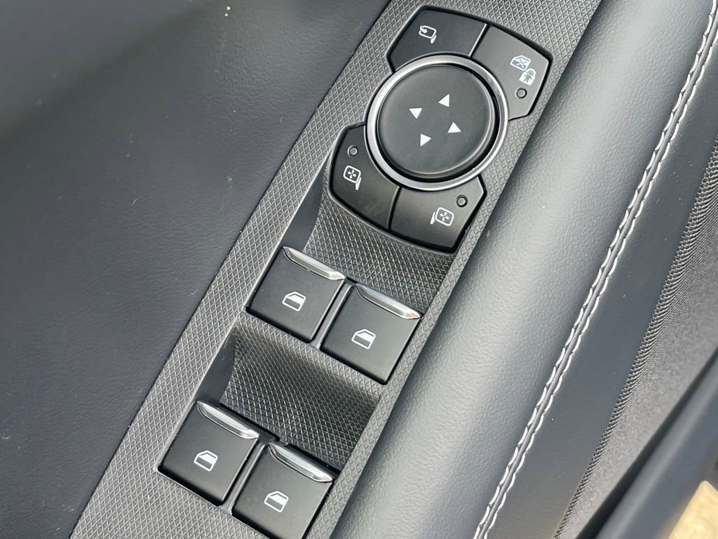 Used 2025 Ford Mustang Mach-E Select w/ Comfort Package Lite image 17