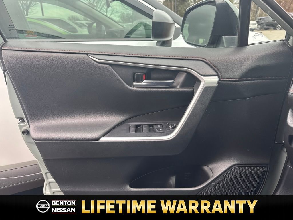 Used 2020 Toyota RAV4 Adventure image 10