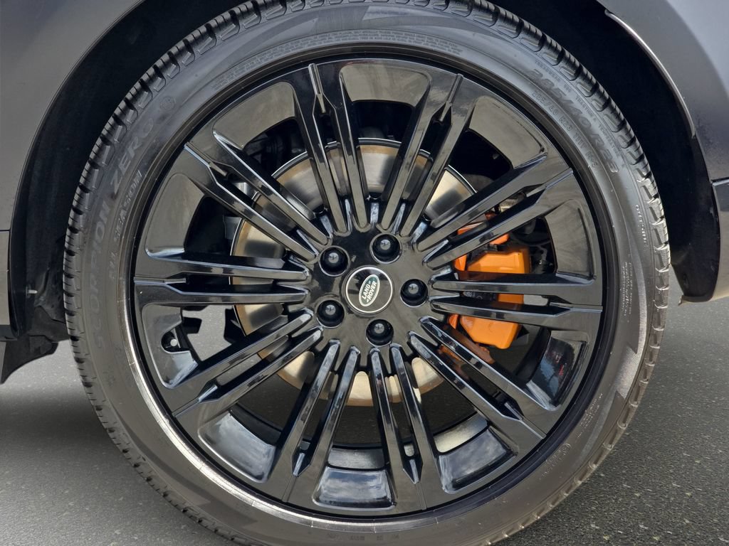 Certified 2023 Land Rover Range Rover Long Wheelbase SE AWD/4WD image 36