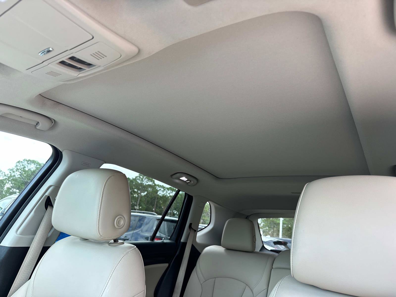 Used 2019 Buick Envision Premium w/ Driver Confidence Package image 21