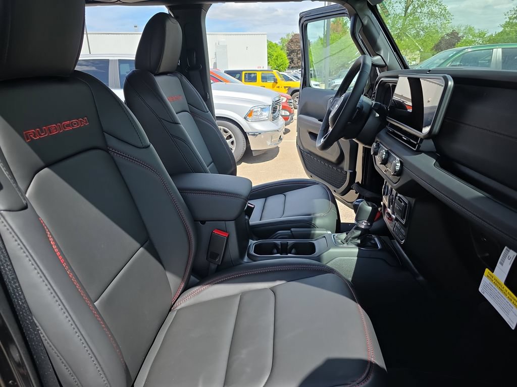 New 2026 Jeep Wrangler Unlimited Rubicon AWD/4WD image 10