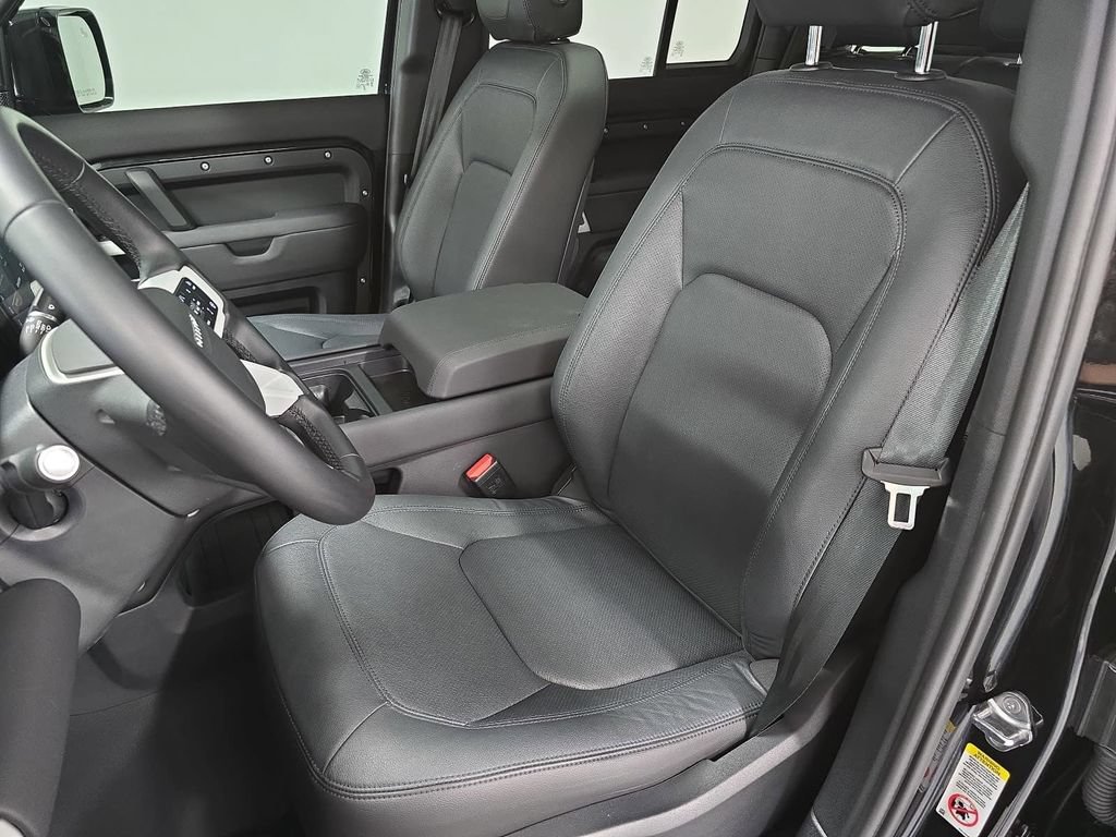 Used 2024 Land Rover Defender 110 S AWD/4WD image 5