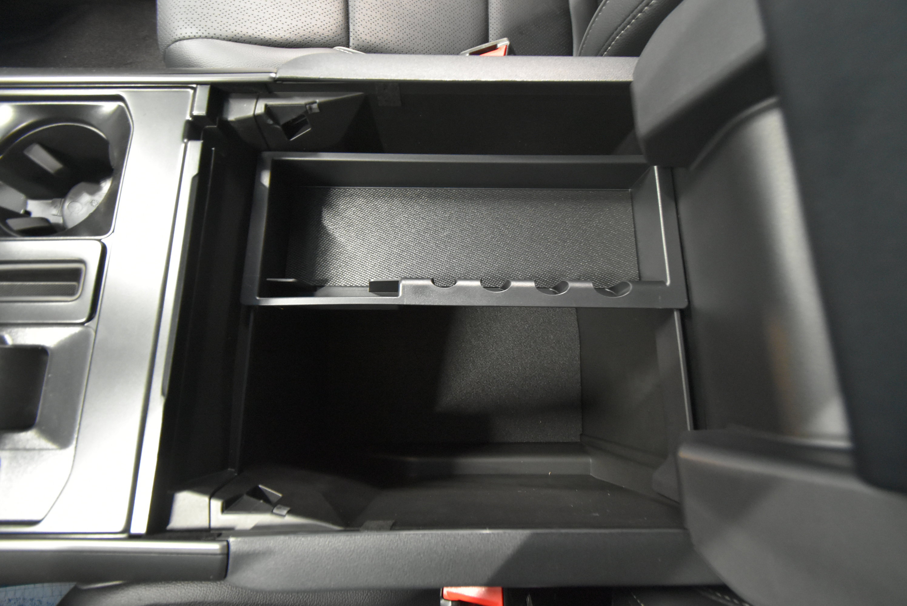 New 2025 Ford F150 Lariat w/ Equipment Group 502A High image 15