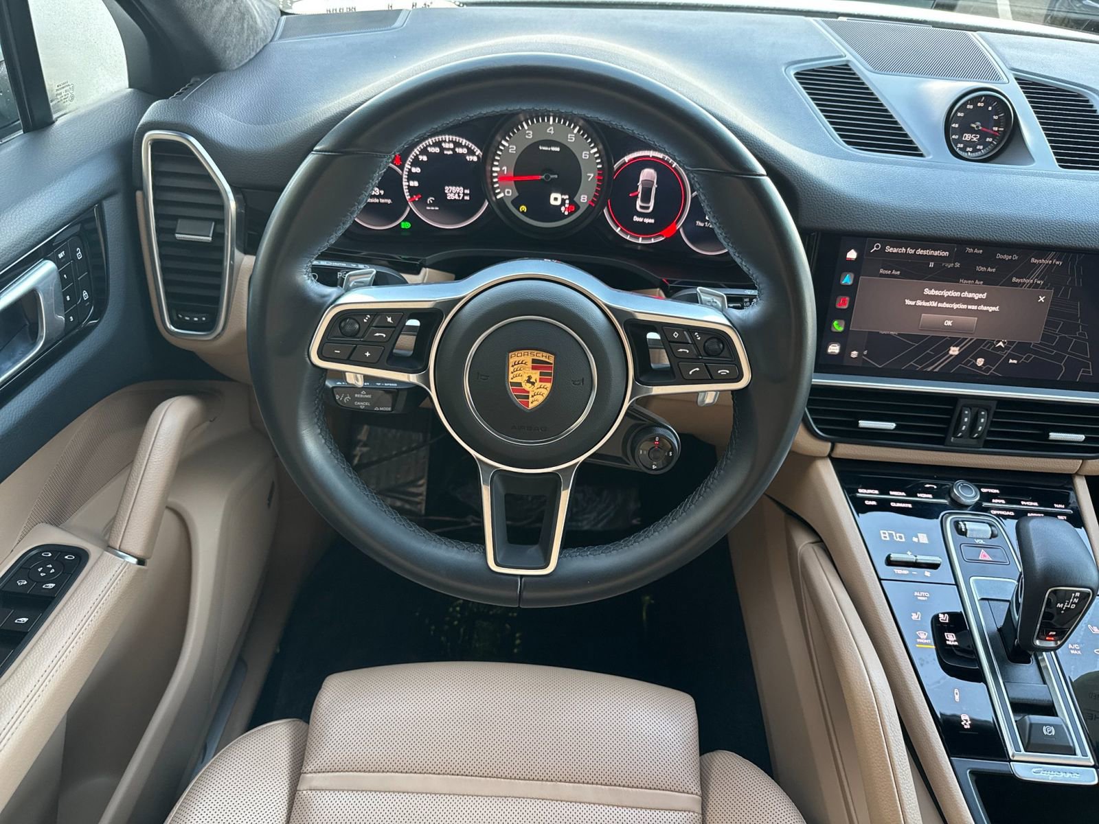 Certified 2022 Porsche Cayenne Coupe image 16