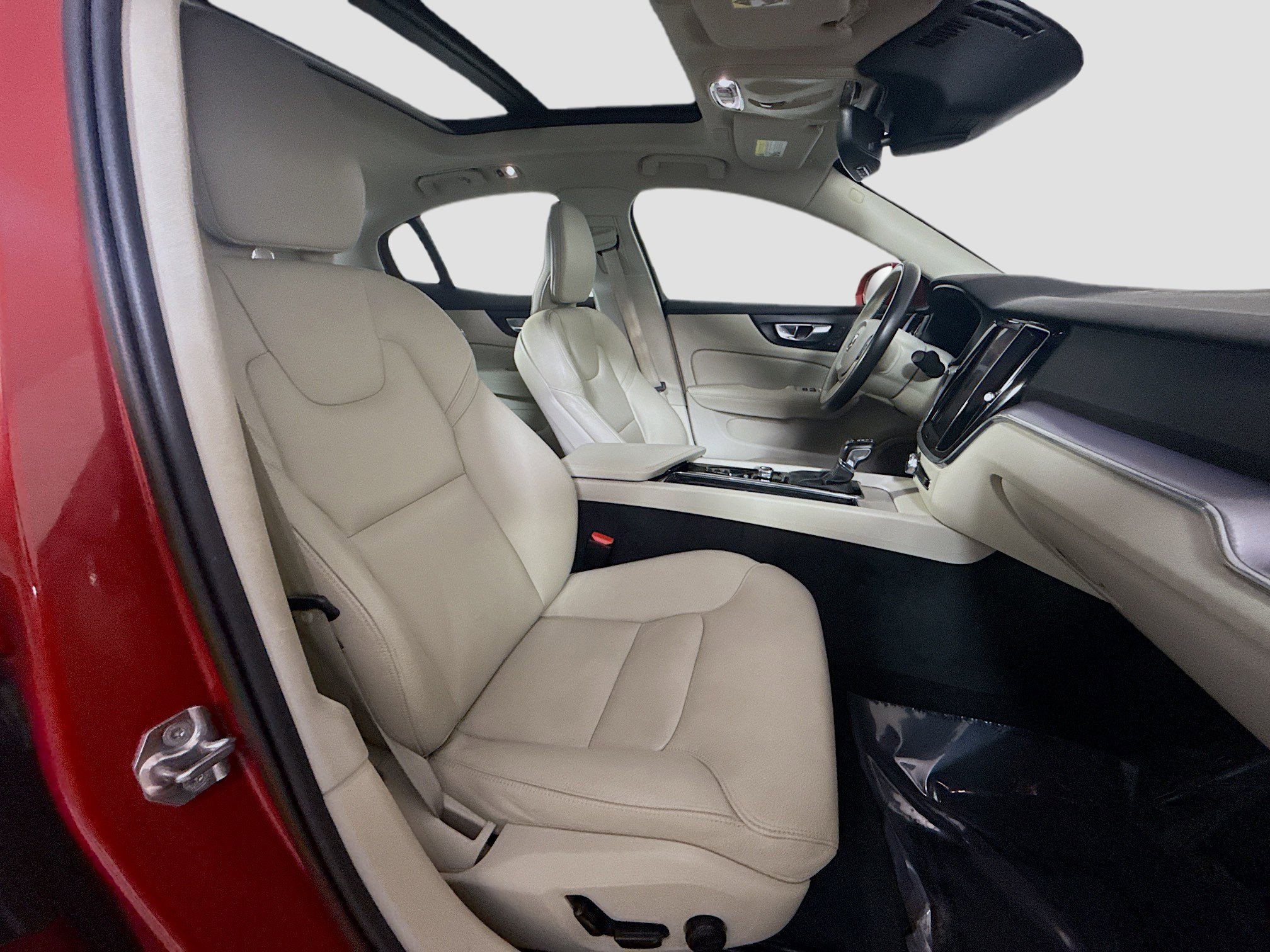 Used 2020 Volvo S60 T5 Momentum image 29