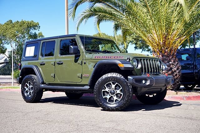 Used 2022 Jeep Wrangler Unlimited Rubicon w/ LED Lighting Group AWD/4WD image 2