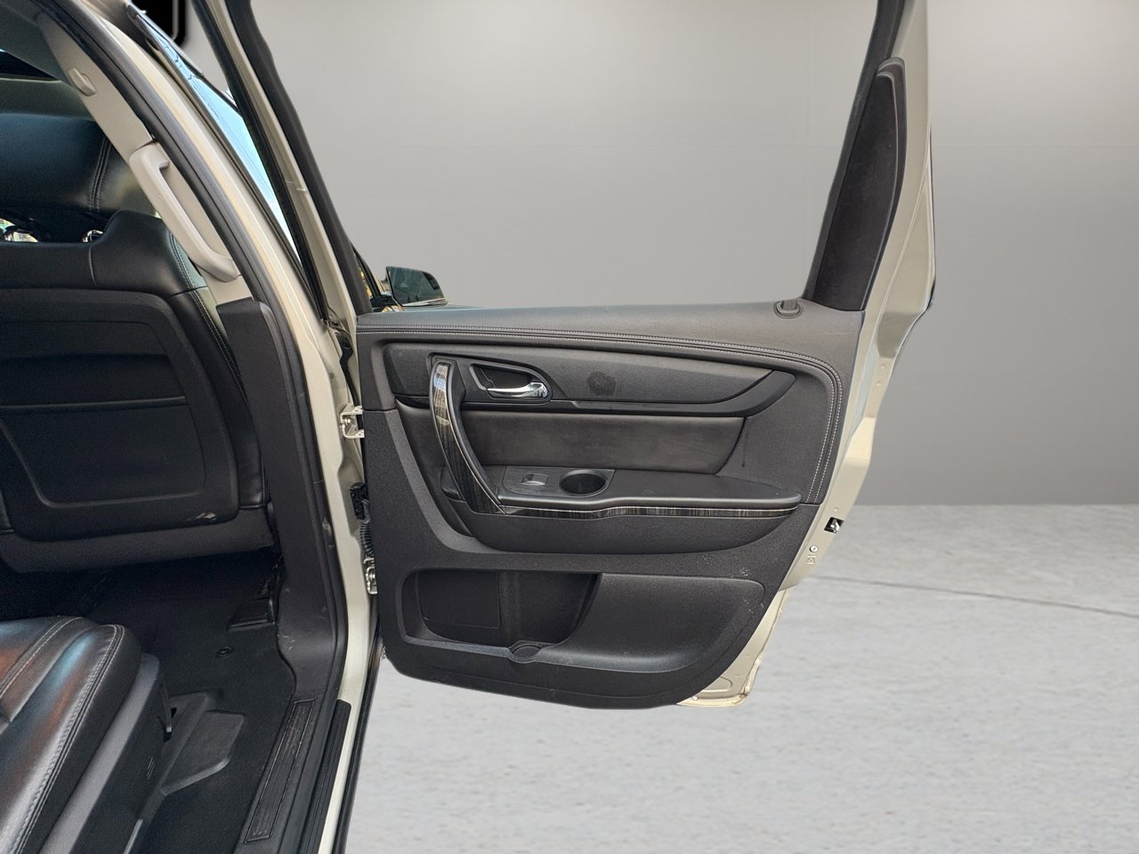 Used 2016 GMC Acadia SLT w/ Open Road Package image 37