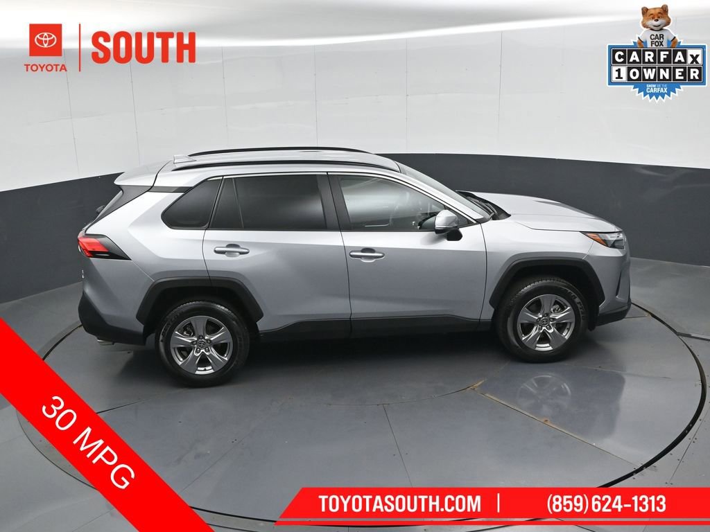 Used 2025 Toyota RAV4 XLE image 45