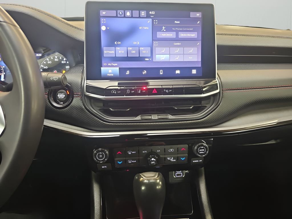 Used 2023 Jeep Compass Trailhawk image 17