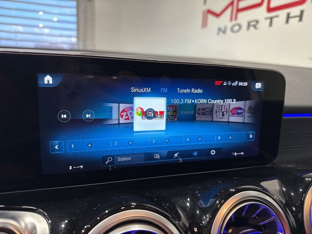 Used 2023 Mercedes-Benz EQB 300 4MATIC w/ Exclusive Package image 26