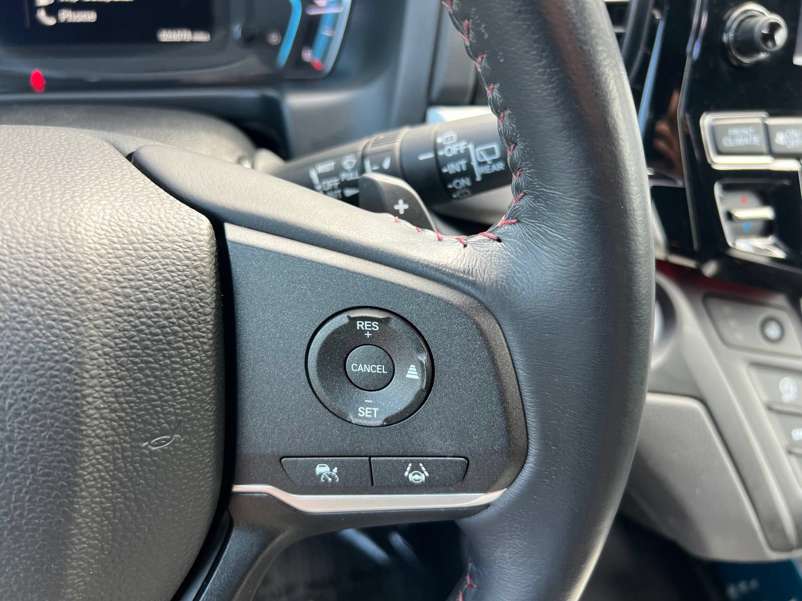 Used 2024 Honda Odyssey Sport image 33