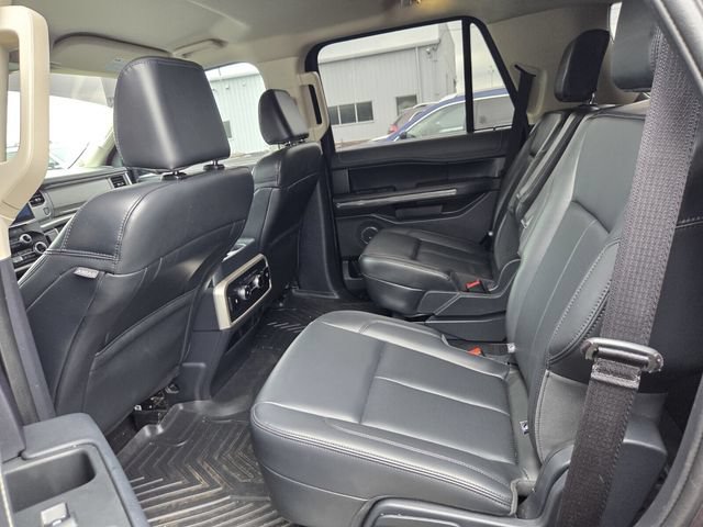 Used 2024 Ford Expedition XLT RWD image 10