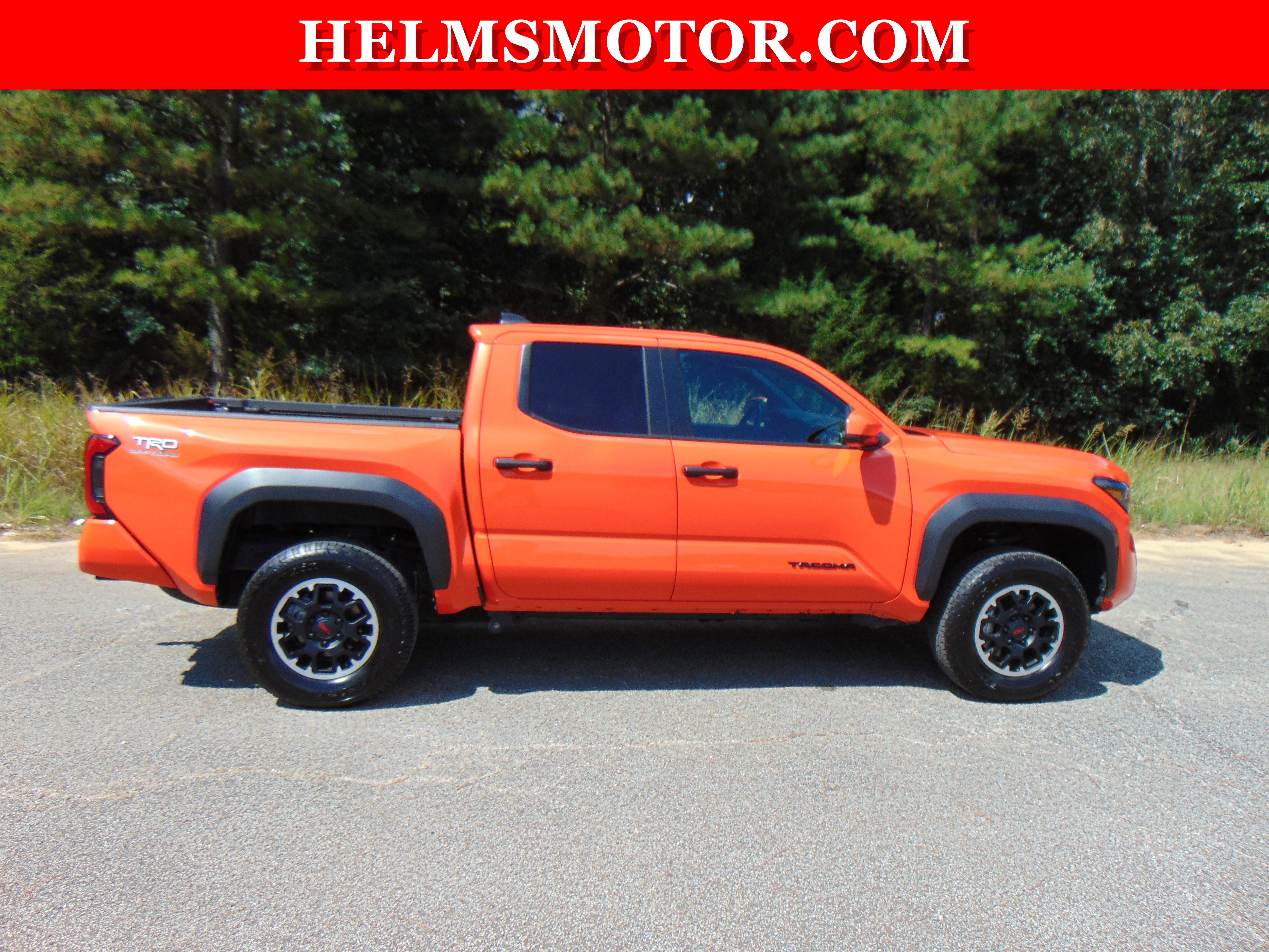 Used 2024 Toyota Tacoma TRD Off-Road image 10