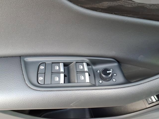 Used 2023 Audi Q8 Premium w/ Convenience Package image 12