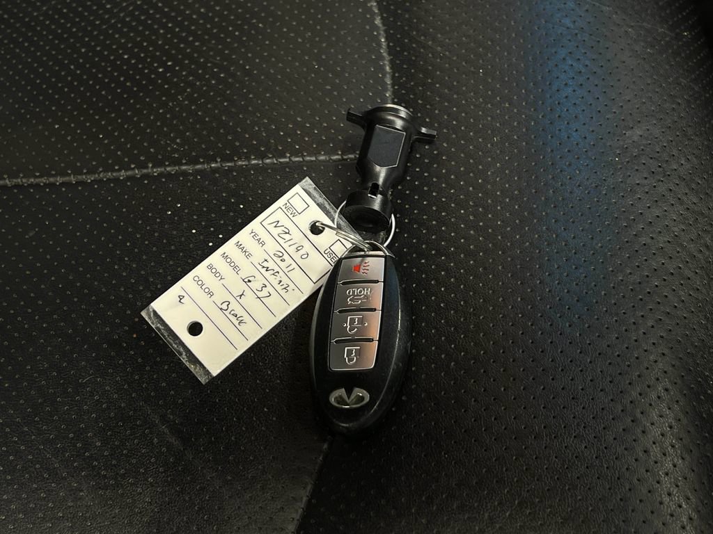 Used 2011 INFINITI G37 x w/ Premium Pkg image 37