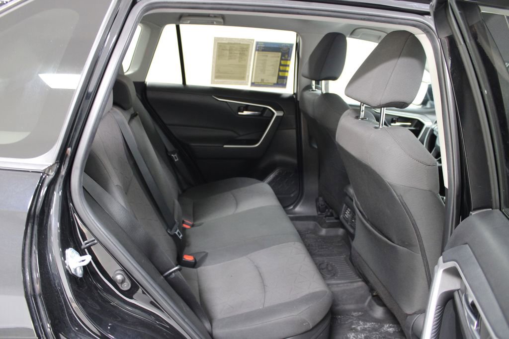 Used 2024 Toyota RAV4 AWD Hybrid image 29