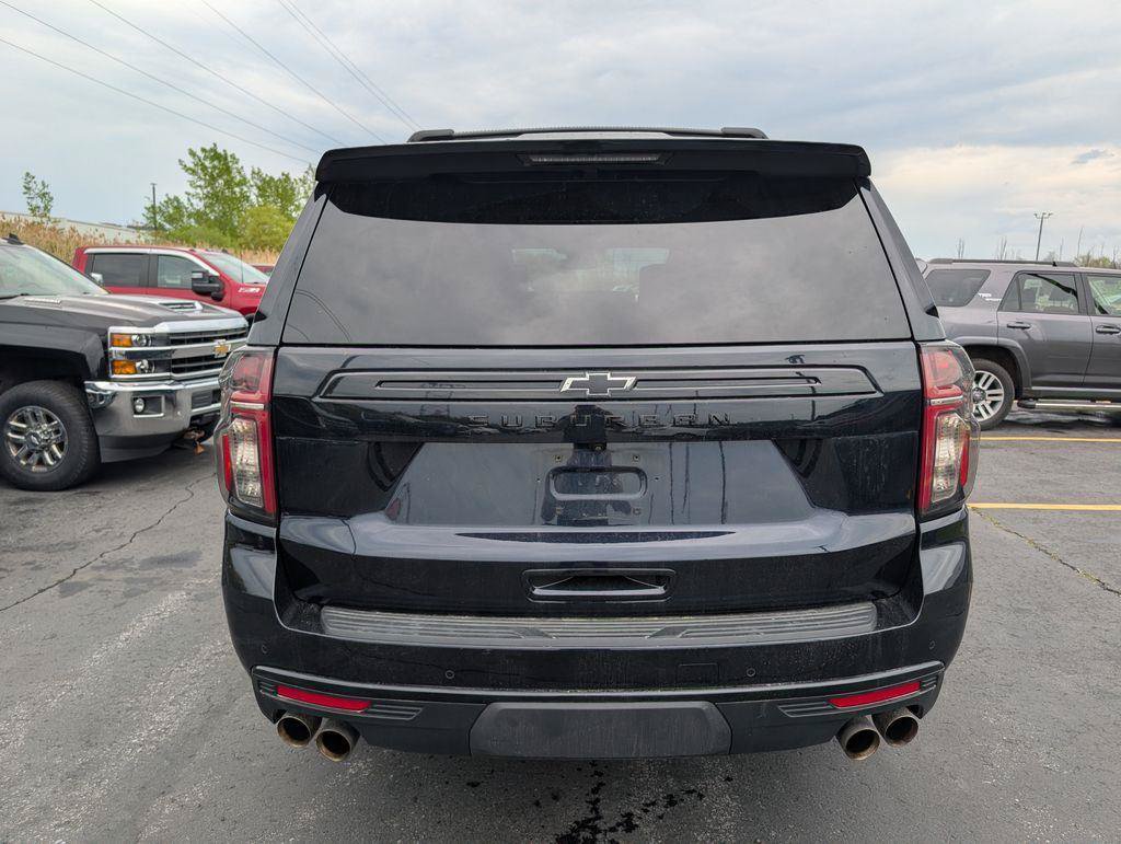 Used 2024 Chevrolet Suburban Z71 w/ Z71 Off-Road Package AWD/4WD image 9