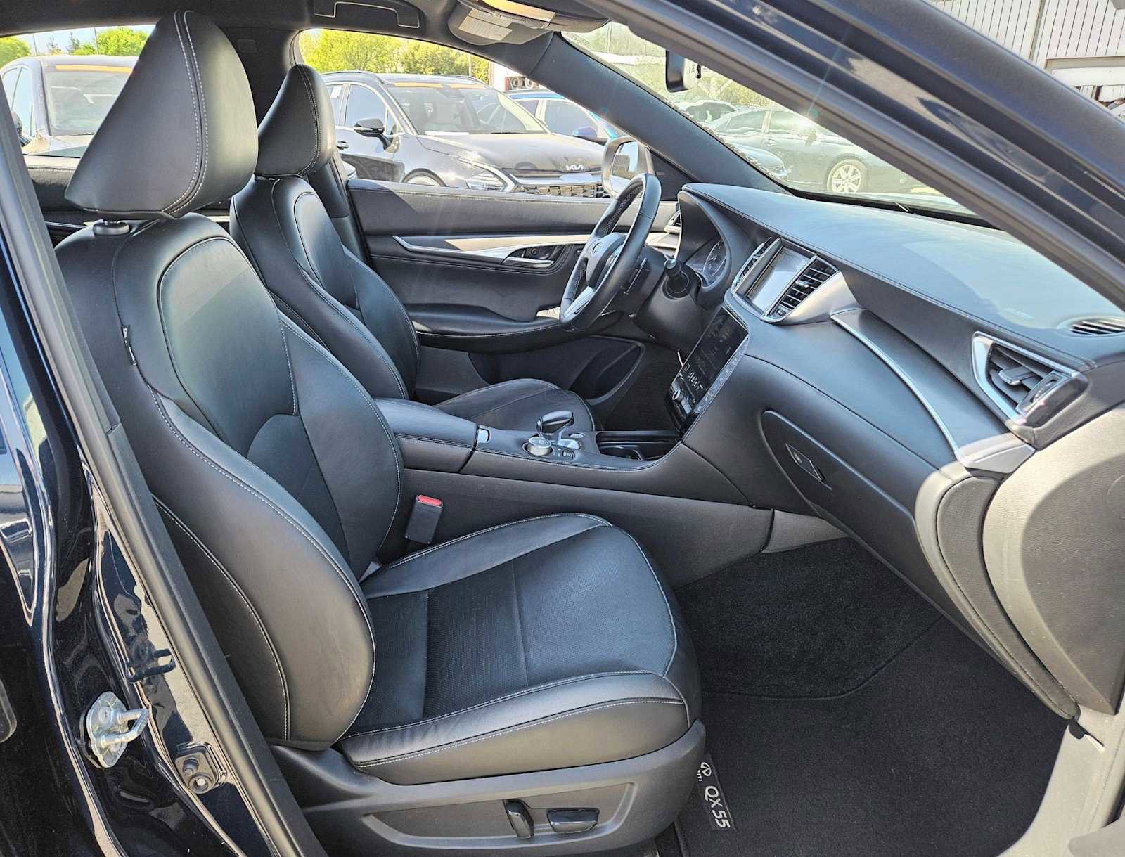 Used 2023 INFINITI QX55 Essential image 19