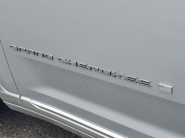 Used 2021 Jeep Grand Cherokee L Summit AWD/4WD image 8