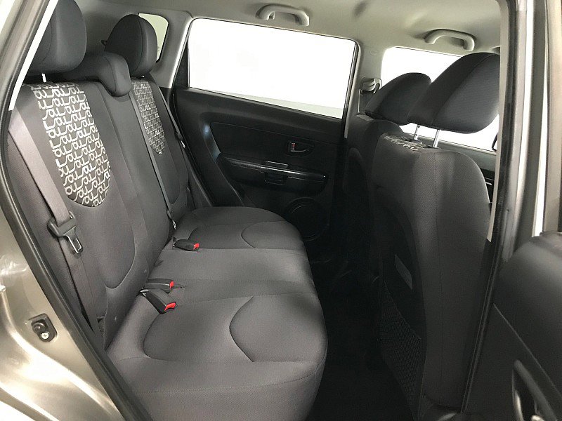 Used 2011 Kia Soul + FWD image 17