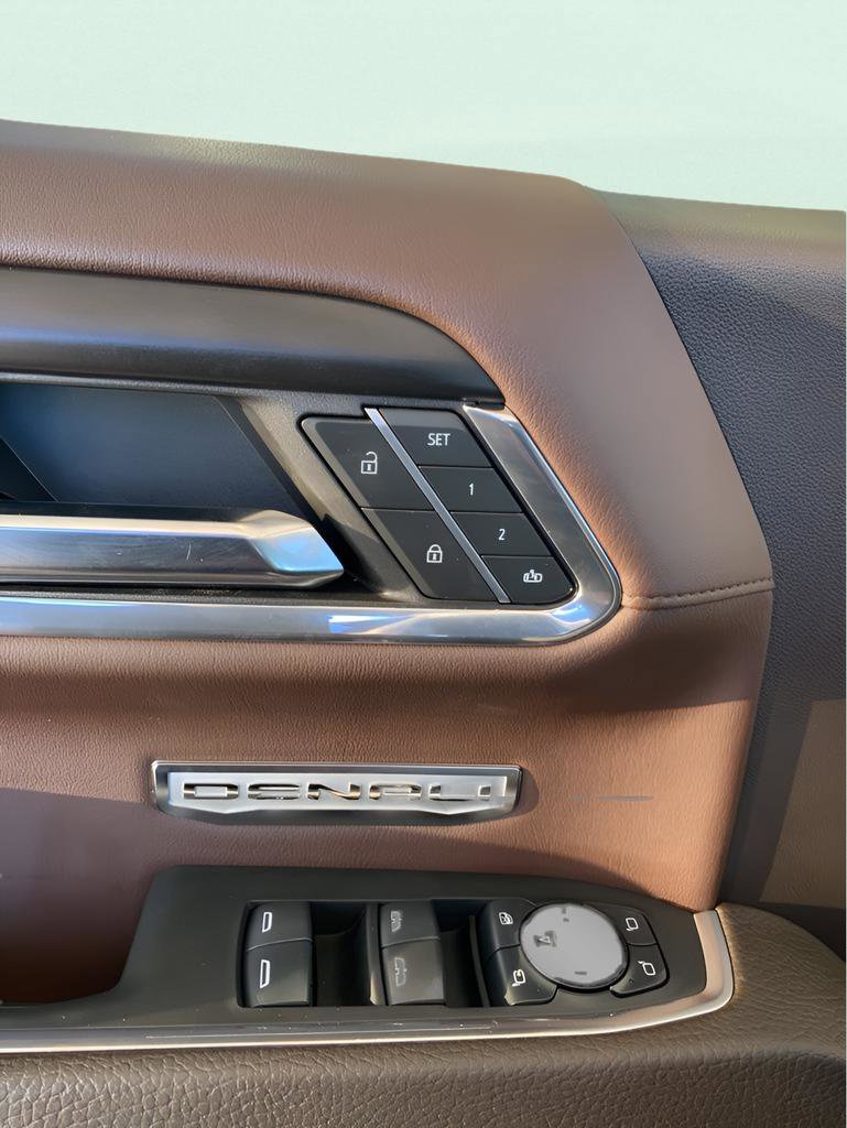 Used 2024 GMC Sierra 1500 Denali w/ Denali Reserve Package image 9