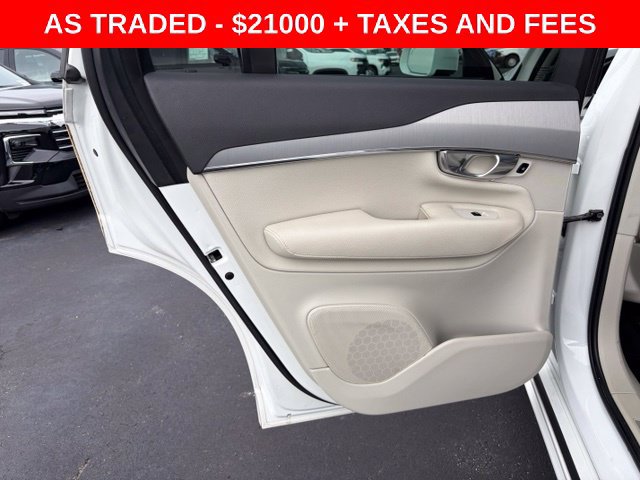 Used 2021 Volvo XC90 T5 Momentum w/ Protection Package Premier FWD image 13