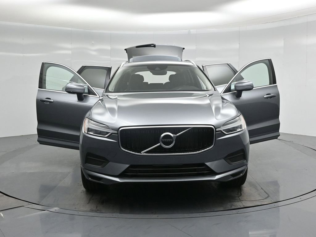 Used 2020 Volvo XC60 T5 Momentum w/ Protection Package Premier image 36