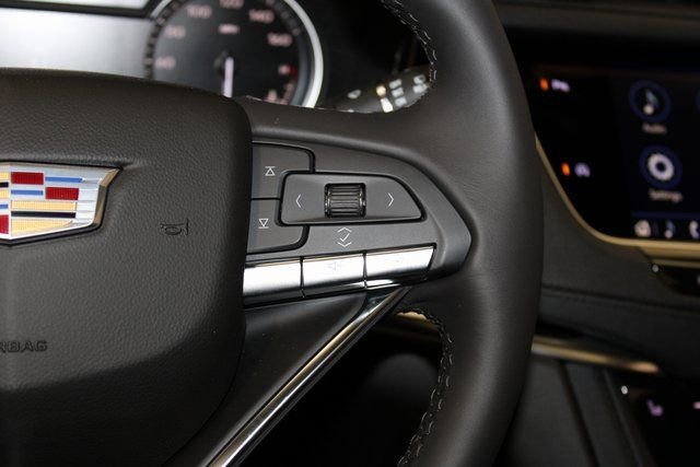 New 2025 Cadillac XT6 Luxury image 23