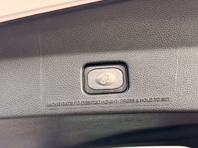 Used 2018 Ford Explorer Sport w/ Equipment Group 401A AWD/4WD image 34