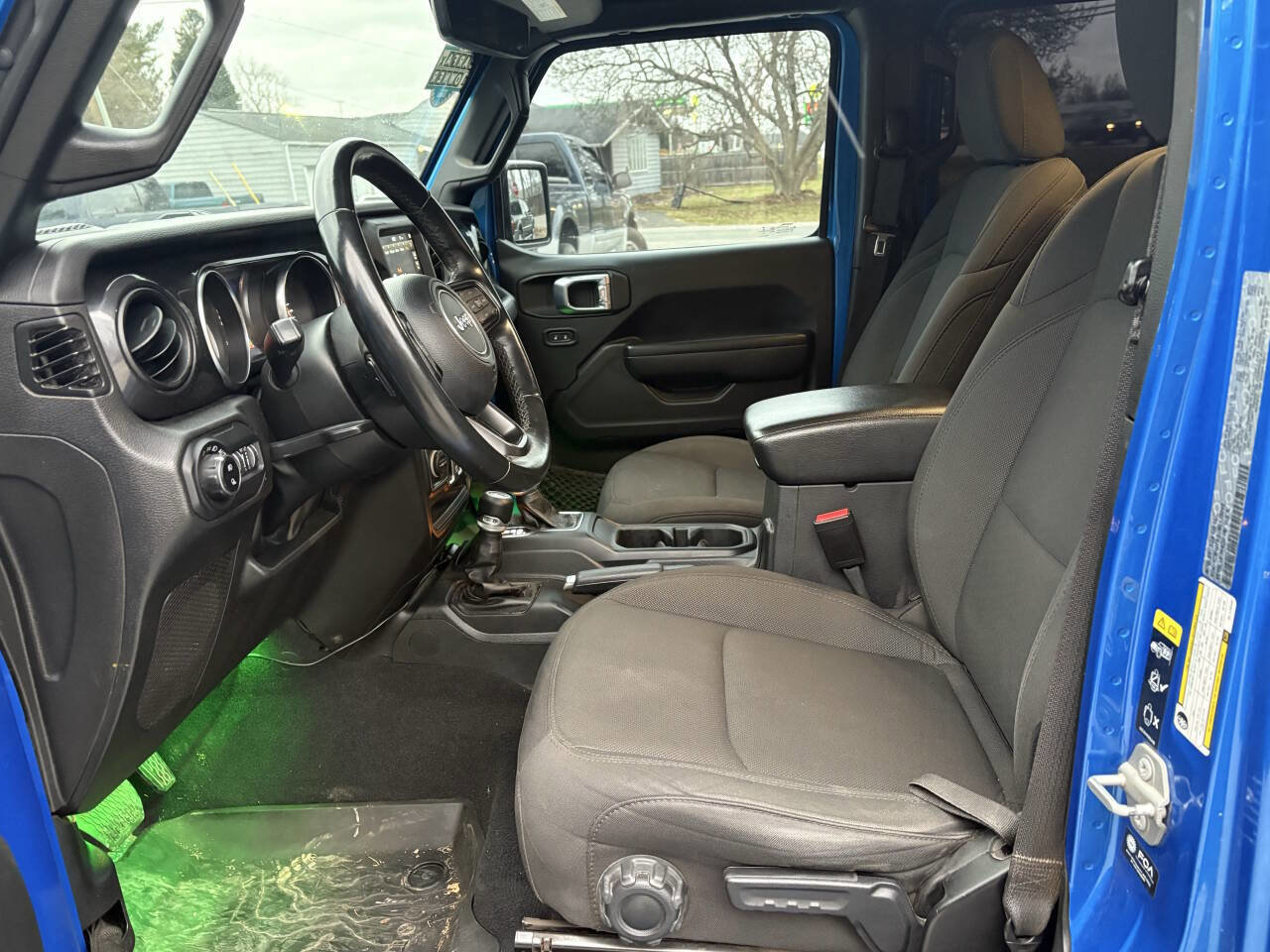 Used 2022 Jeep Gladiator Sport image 13