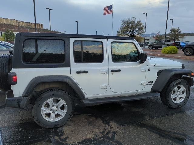 Used 2022 Jeep Wrangler Unlimited Sport image 3