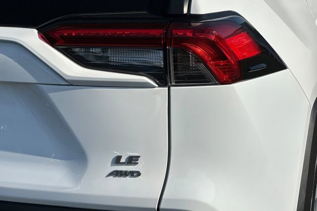 Certified 2020 Toyota RAV4 LE w/ All Weather Liner Package image 31