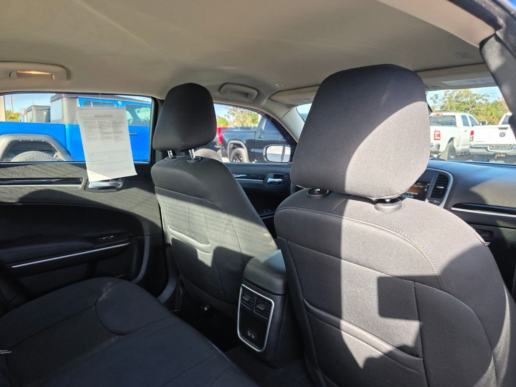 Used 2023 Chrysler 300 Touring w/ Sport Appearance Package image 12