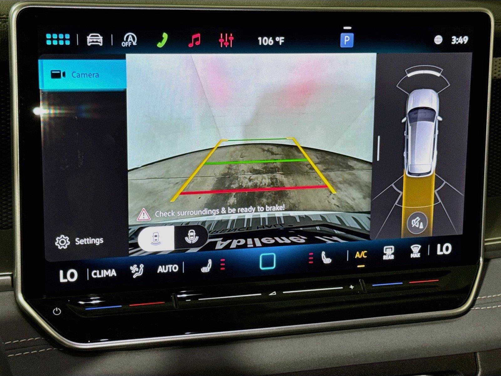 New 2026 Volkswagen Tiguan SE FWD image 8