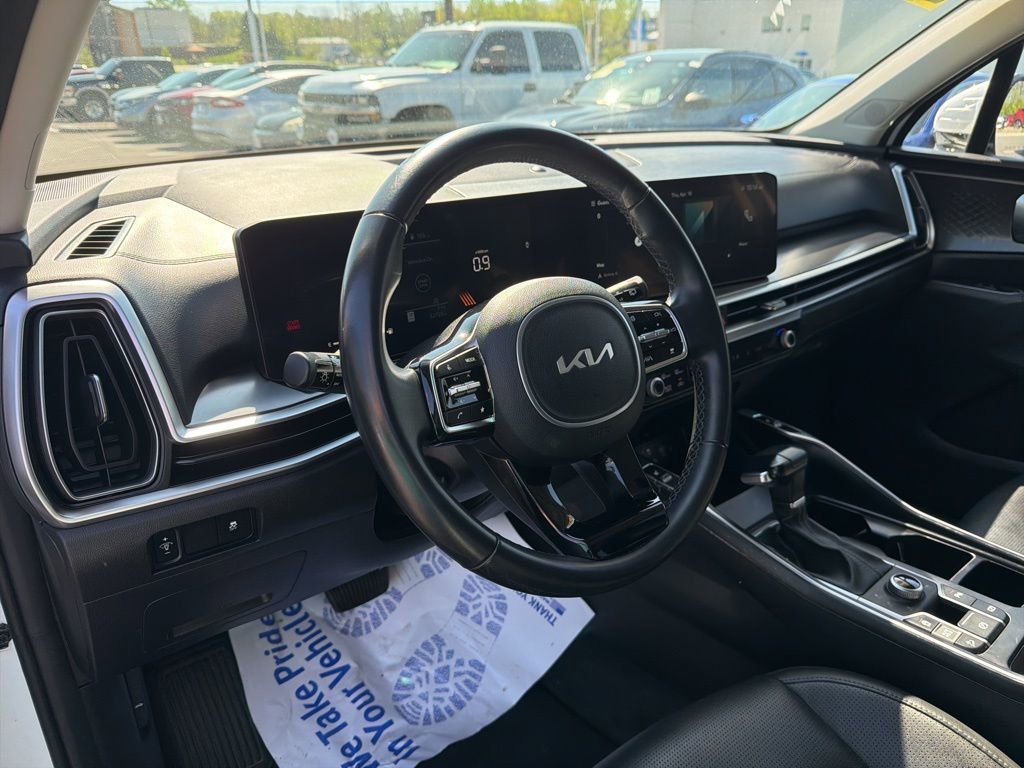 Used 2024 Kia Sorento S AWD/4WD image 18