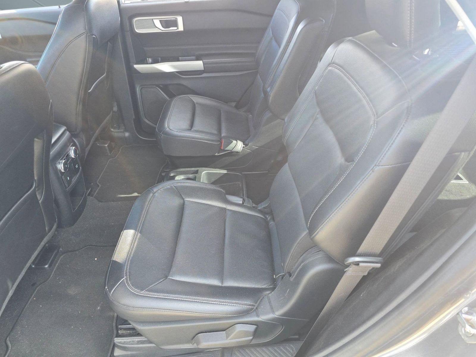 Used 2021 Ford Explorer Limited w/ Equipment Group 301A image 12