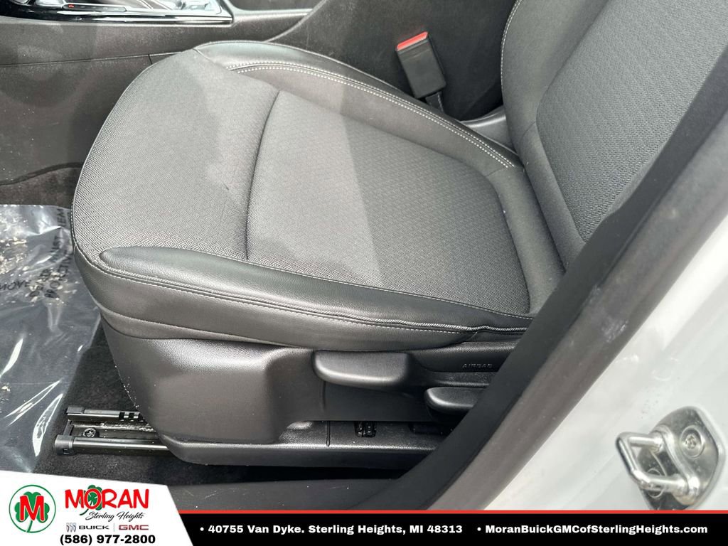 Used 2024 Buick Encore GX Preferred AWD/4WD image 19