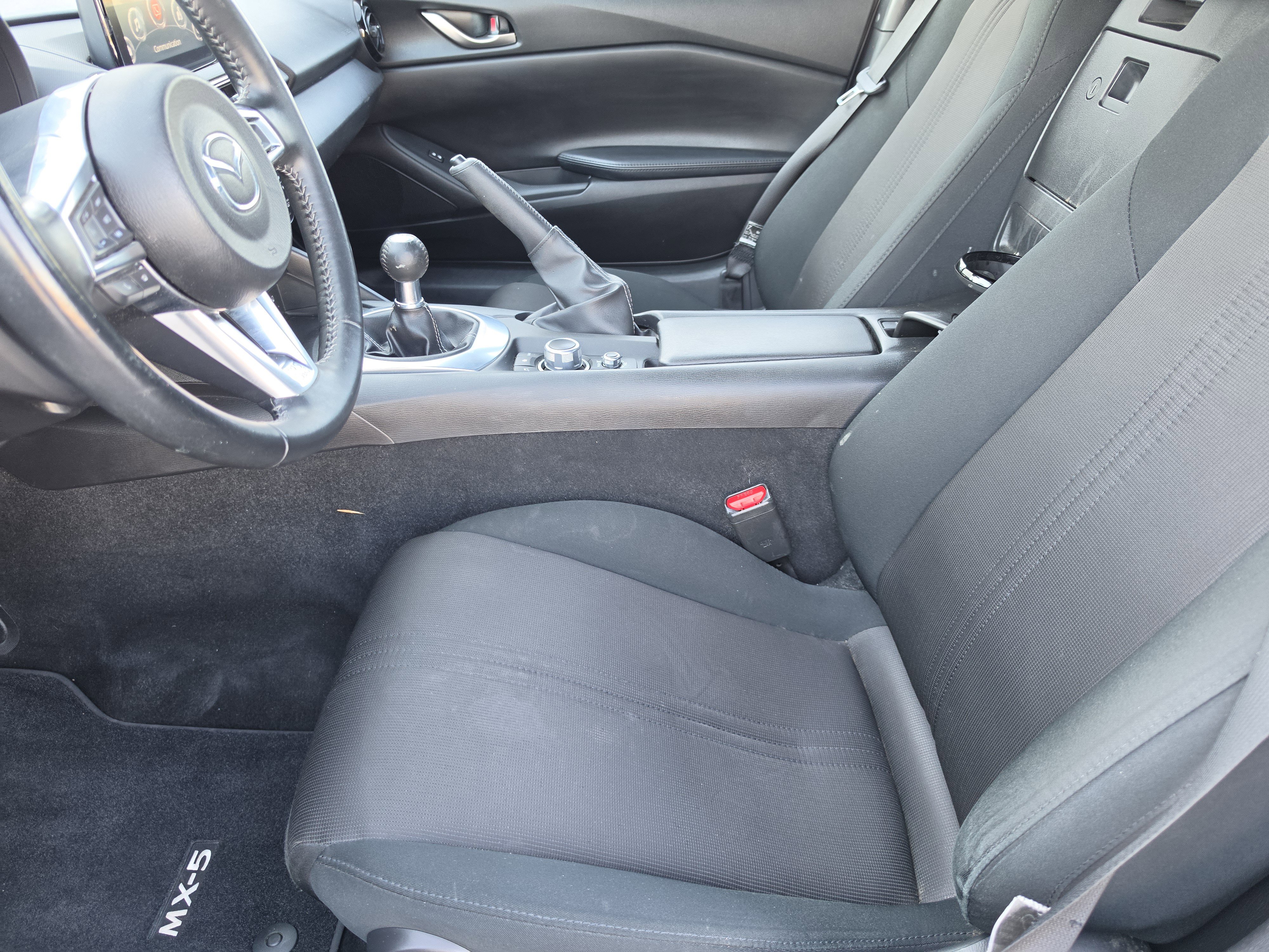 Used 2021 MAZDA MX-5 Miata Sport RWD image 7