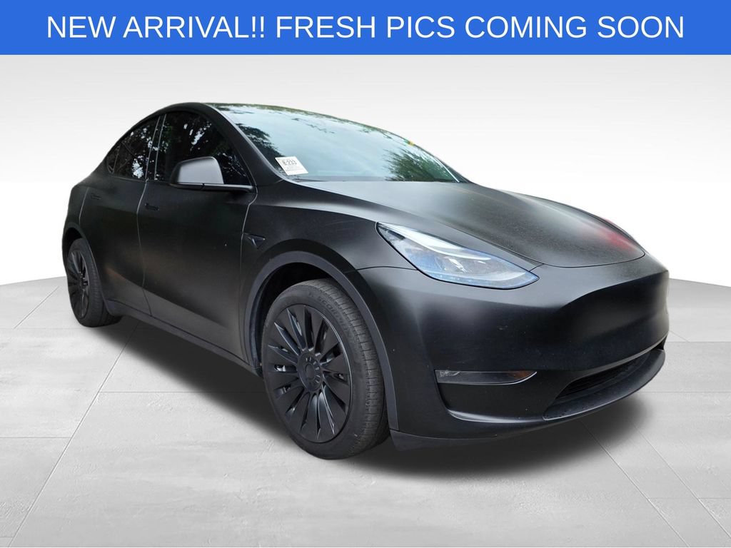 Used 2024 Tesla Model Y Long Range AWD/4WD image 13